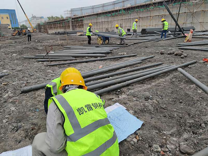 珲春螺栓球网架结构